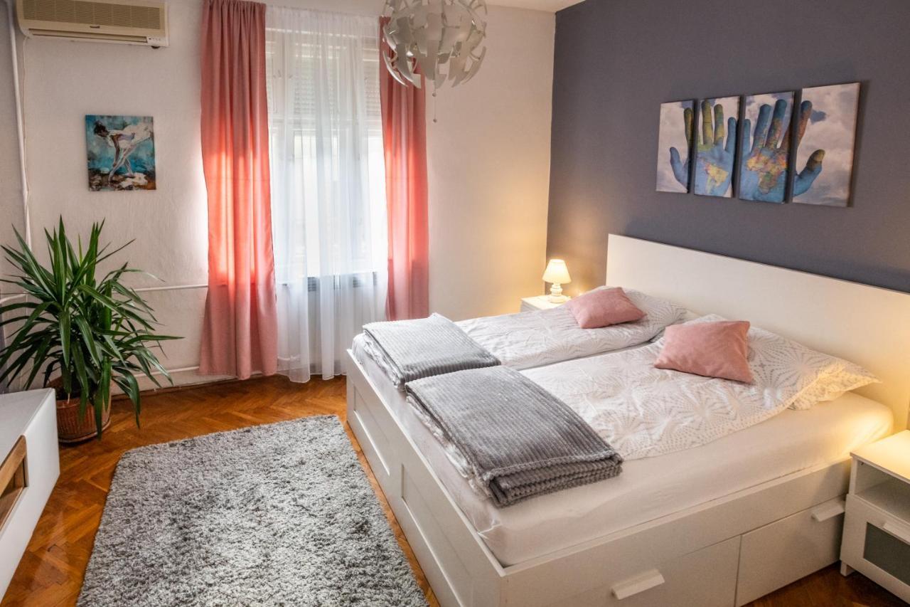 Neimar Apartment With Great Wi-Fi And Free Parking Belgrado Esterno foto